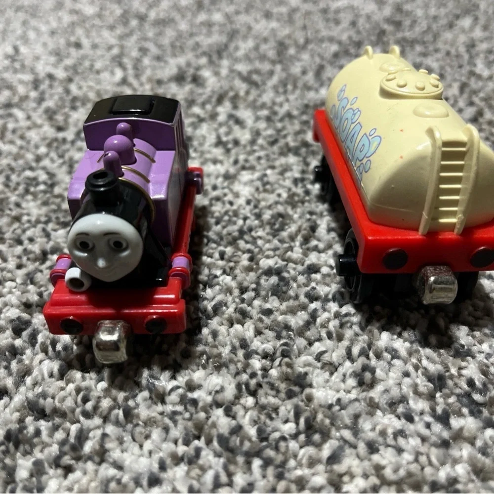 Thomas & Friends Take N Play Die Cast Train Magnetic Lot Engine Rosie, Thomas